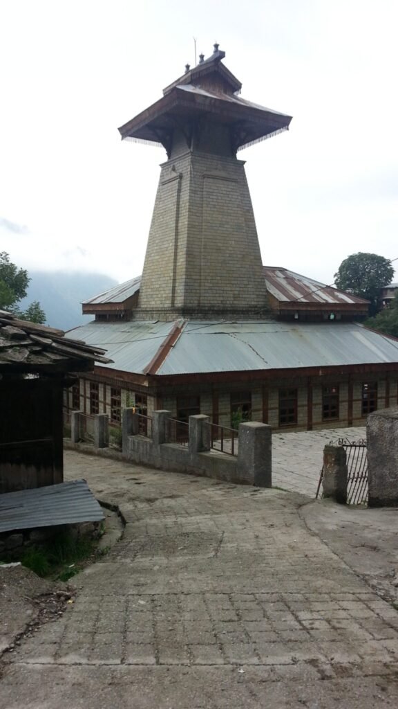 manali manu temple
